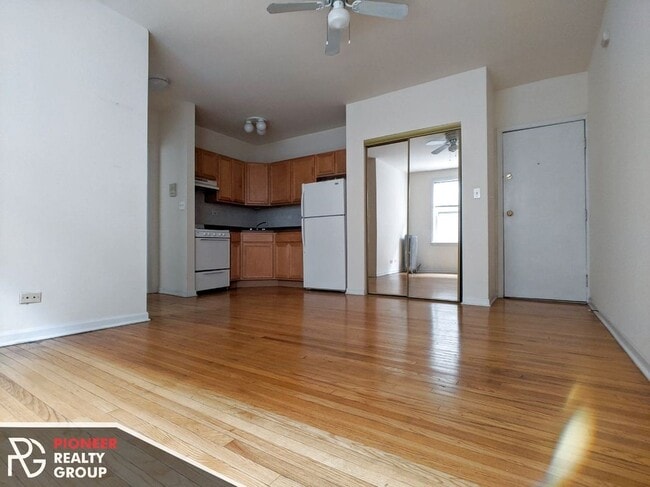 Photo - 910 W Dakin St Unit 912-104