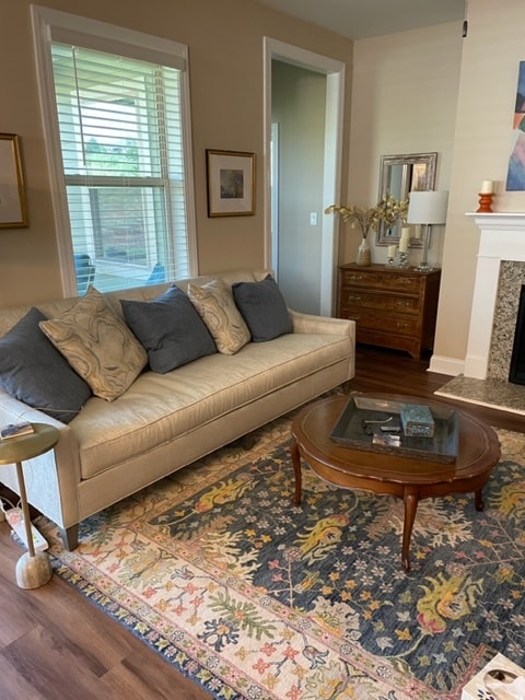 Photo - 515 Bowline Dr