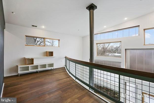 Building Photo - 1250 Kearny St NE Rental