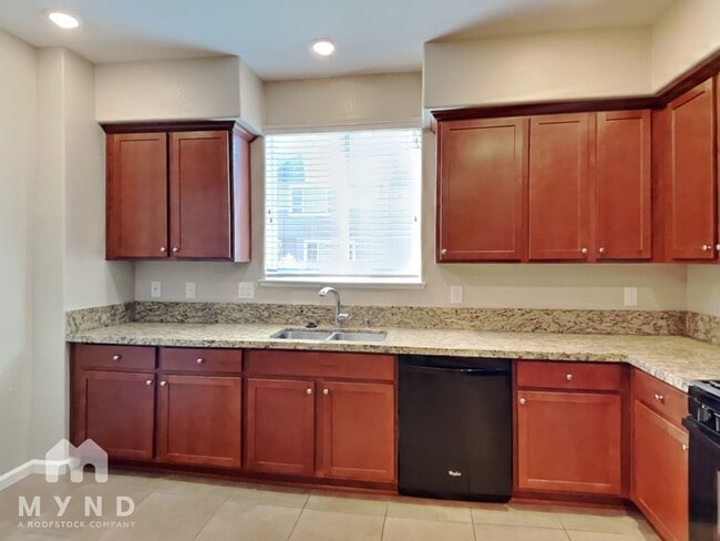 Photo - 275 Mark Jeffrey Ln