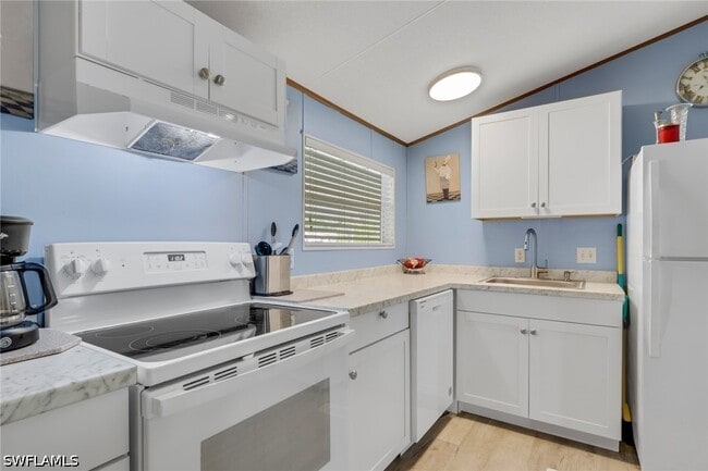 Photo - 220 Ocean Reef Ln