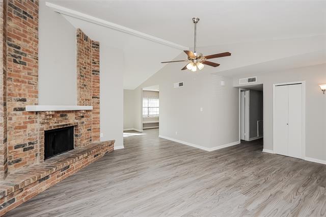 Photo - 2817 Carnaby Ln