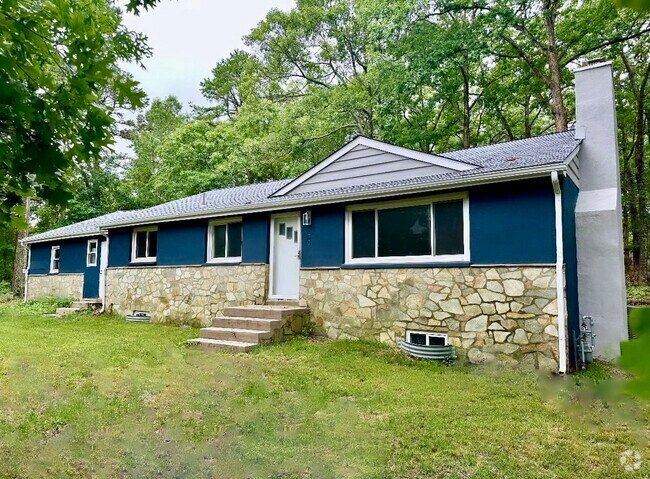 Building Photo - 135 S Main St Rental