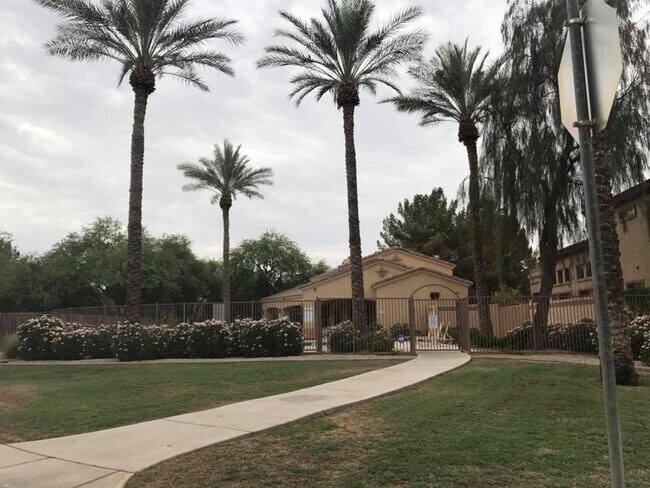 Photo - 3-bedroom in gated community w/community pool