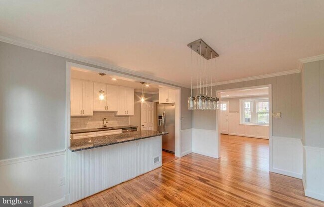 Photo - 360 Old Trail