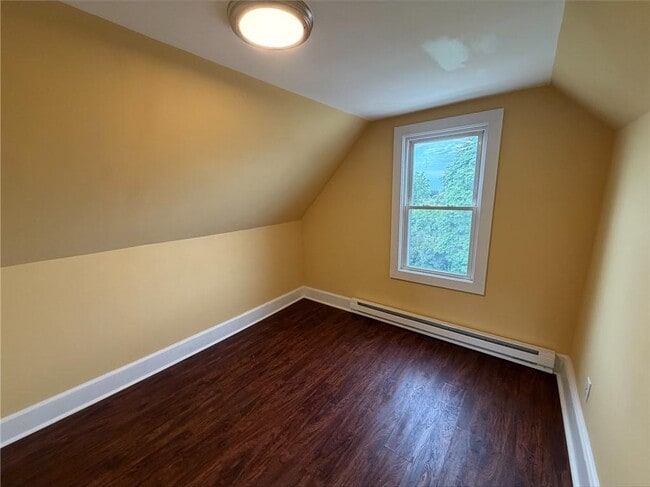 2 Cabin Ct