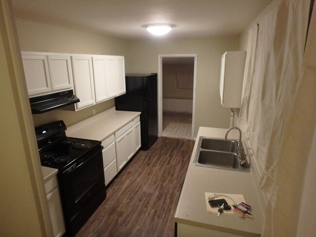 Photo - 1419 SW Caledon St