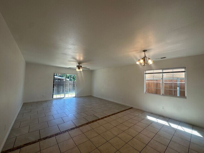 Photo - 2617 - Takhar Unit 2231 Lobo Ave