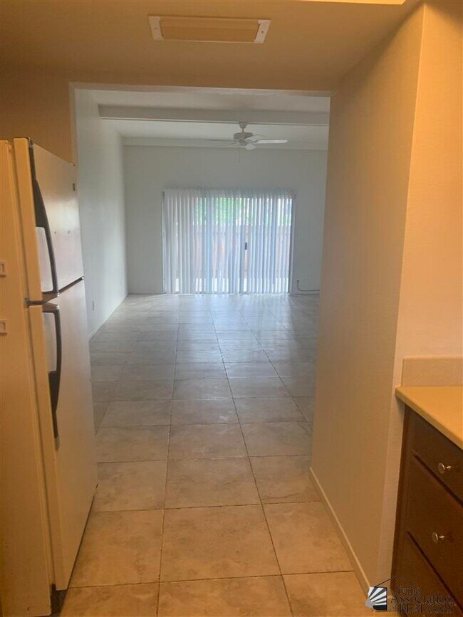 2901 S Palo Verde Ln Condo Unit 7 Condo for Rent in Yuma, AZ