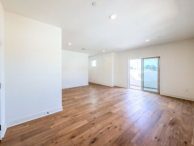 Photo - 44 Coronado St