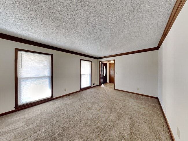 Photo - 1278 Summit Chase Dr SW