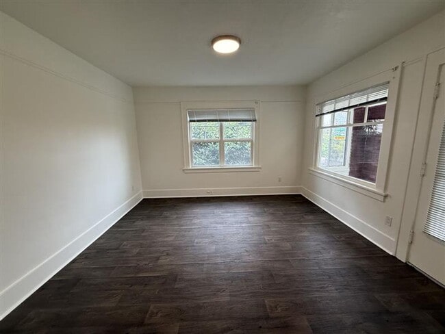 Photo - 2333 SW 6th Ave