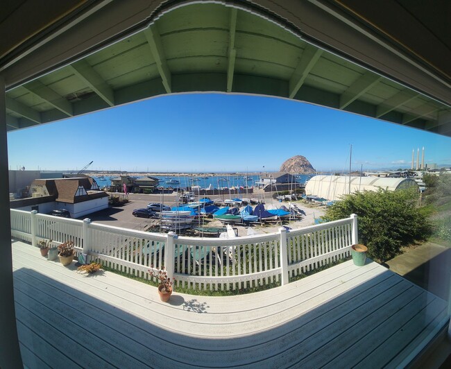 Photo - THOSE MORRO BAY VIEWS! Bright and Airy 2 b... House