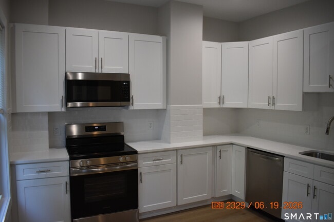 Photo - 402 W Main St
