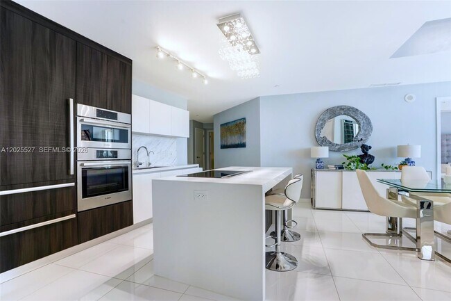 Photo - 851 NE 1st Ave Unidad 3909