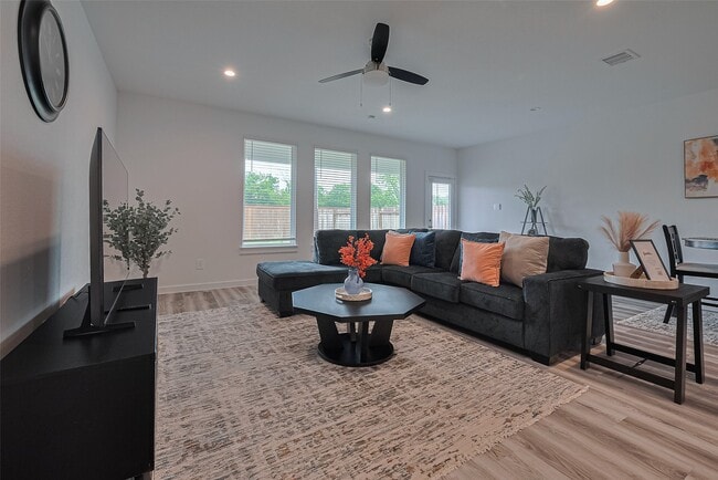 Photo - 10405 Hadley Pk Trl