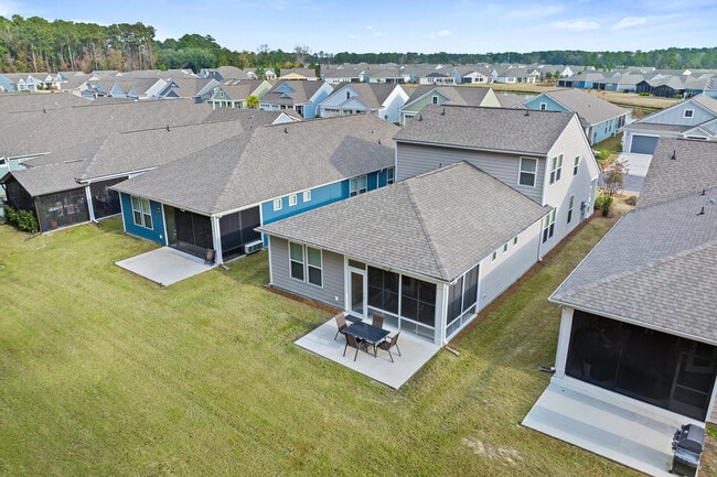 Photo - 686 Destiny Dr