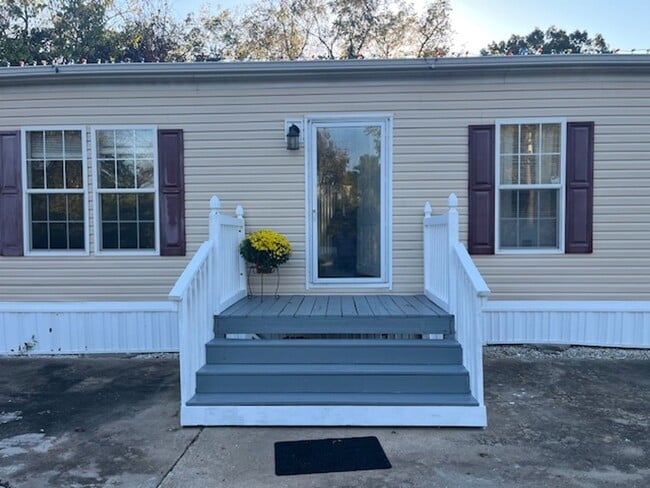 Photo - 72 Henry Harris Ln