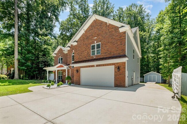 Photo - 8418 Knollwood Cir