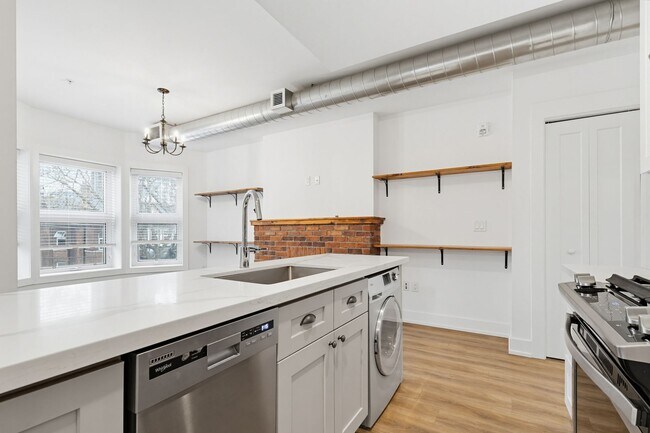 Photo - Beautiful 2 Bedroom At the Oscar Unit 202