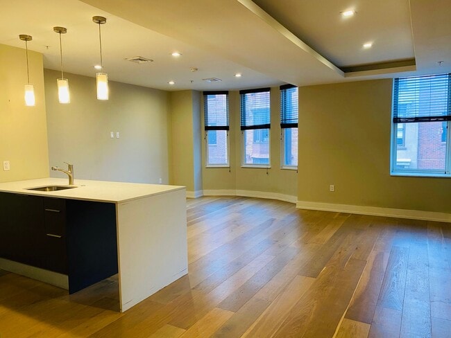 Photo - 4525 Walnut Associates LP