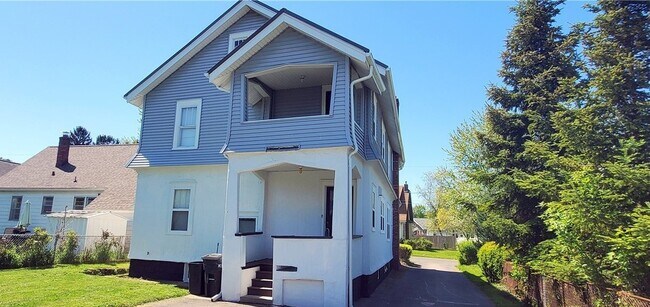 back view of property - 534 Kenwick Dr Unit 534 Kenwick Lower