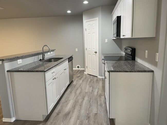 Photo - 1303 N Colton Ave