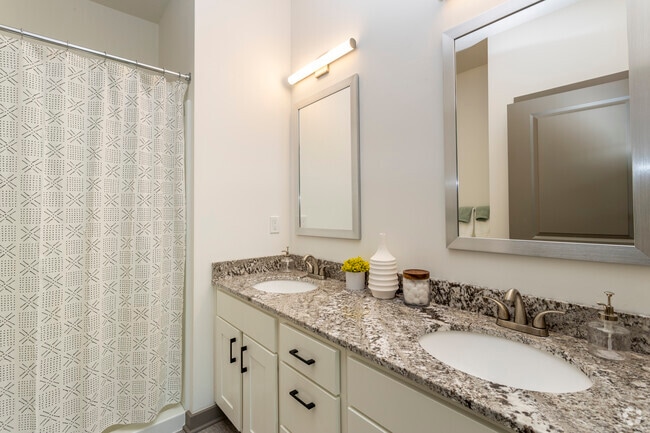 2BR, 2BA - 1200SF