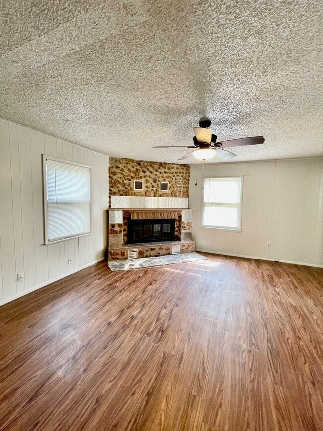 Photo - Charming West Tulsa 3 Bed 1.5 Bath House