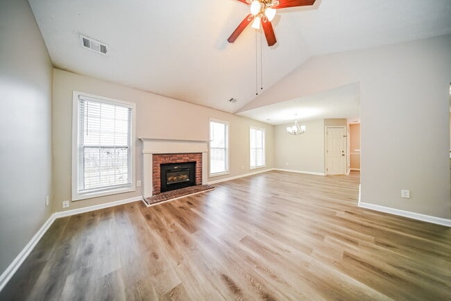 Photo - 260 Landing Dr