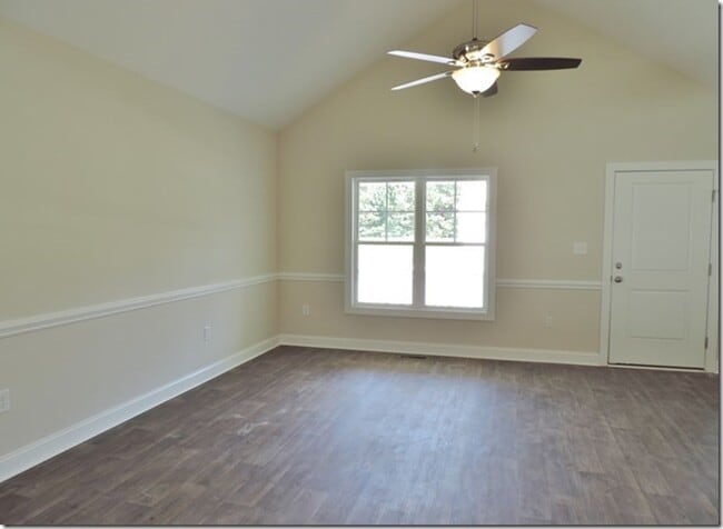 Photo - 4827 Jamestown Dr NW