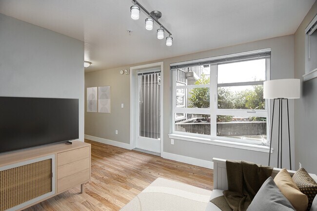 1611 on Lake Union