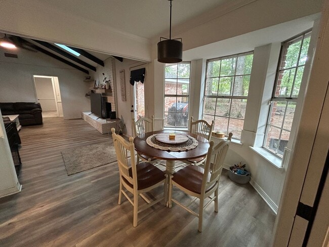 Photo - High-End Haughton Home