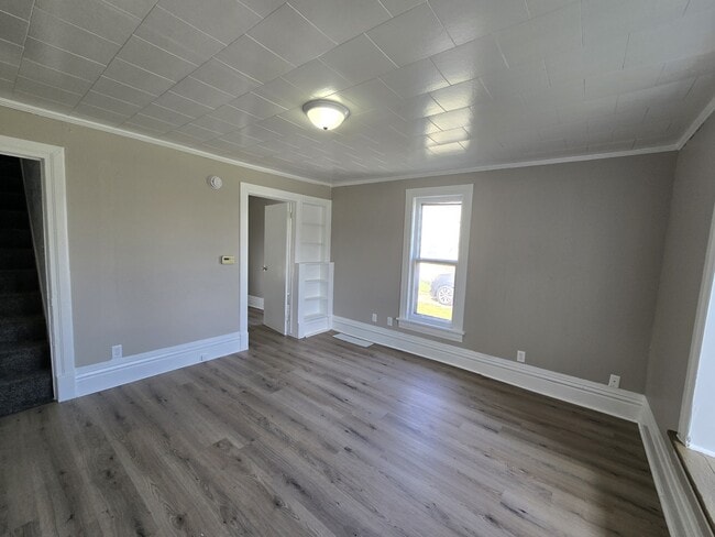 Photo - 740 W 11th St