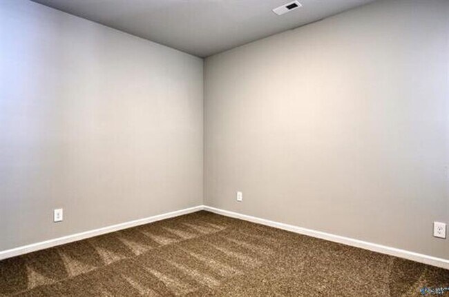 Photo - 6075 Gardner Maples Dr