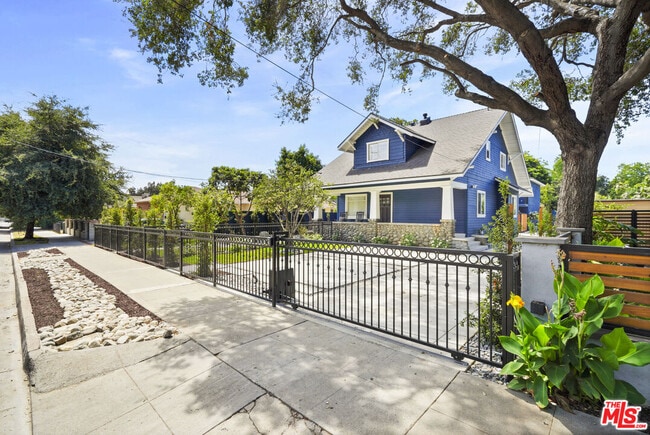 Photo - 753 Garfield Ave Unidad A