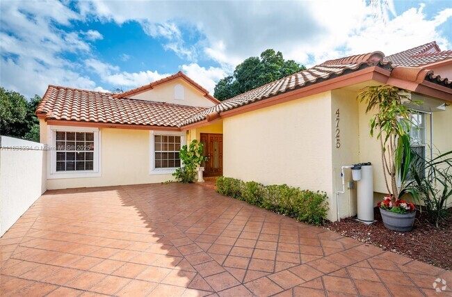 Building Photo - 4725 NW 103rd Ct Rental