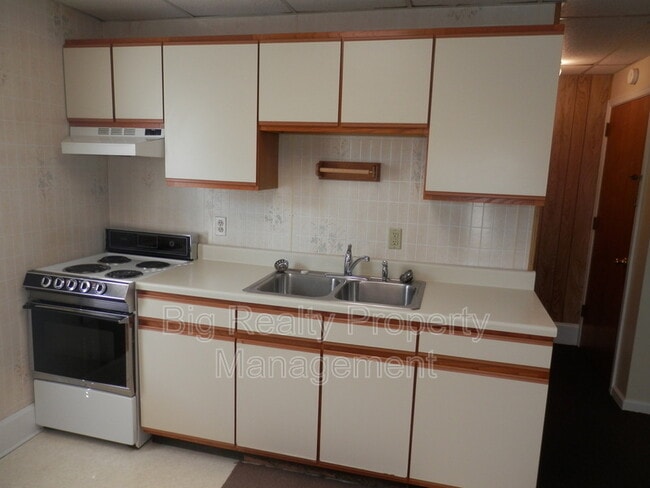 Photo - 70 N Main St Unidad Apt 3