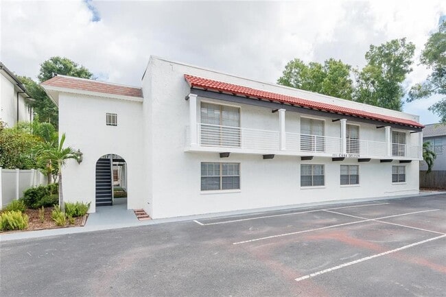 Photo - 3211 W De Leon St Apartment Unit 2