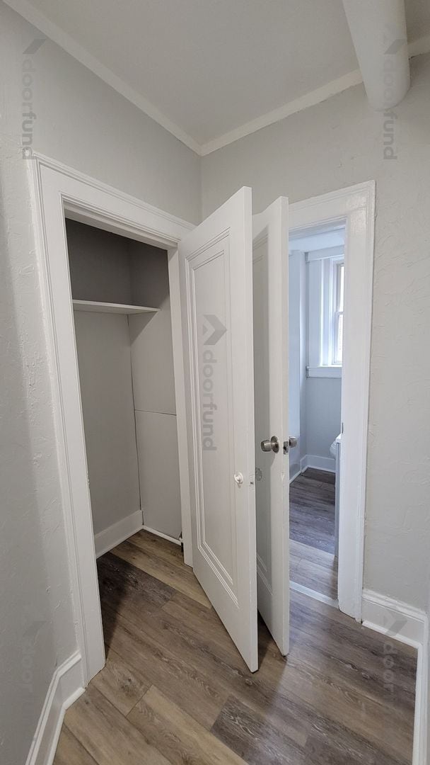 Photo - 1008 Main St Unit 3