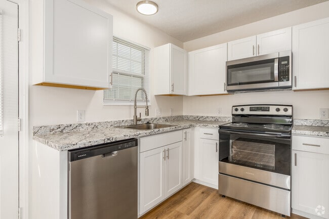 Interior Photo - Cherry Bottom Townhomes