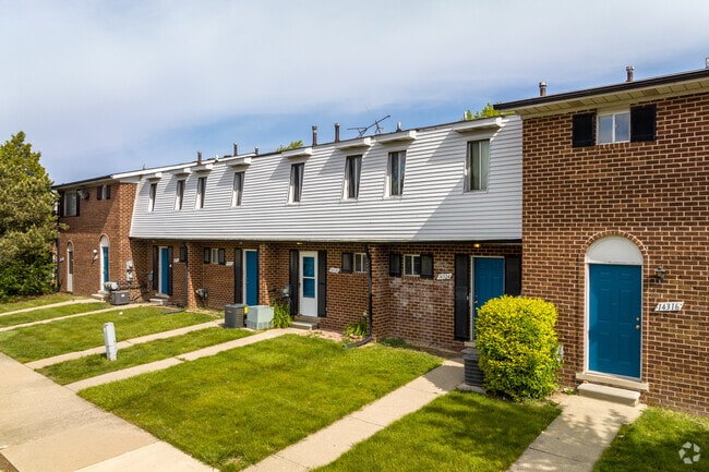 Photo - Riverside Townhomes