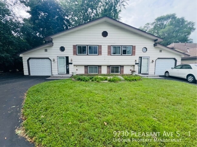 Building Photo - 9730 Pleasant Ave S Unit 1