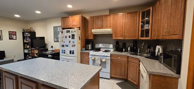 Photo - 129 Park Ave Unit 1