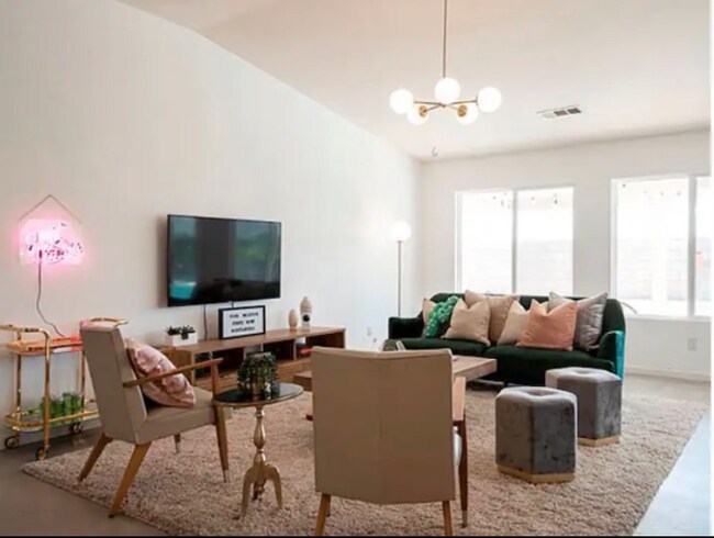 Photo - 78885 Wakefield Cir