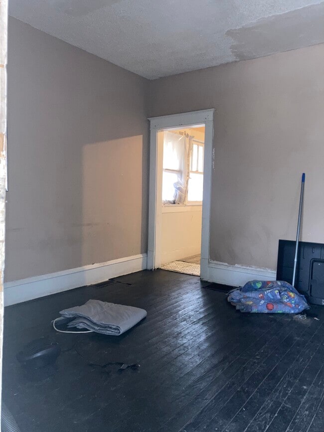 Photo - 1628 E Grand Ave