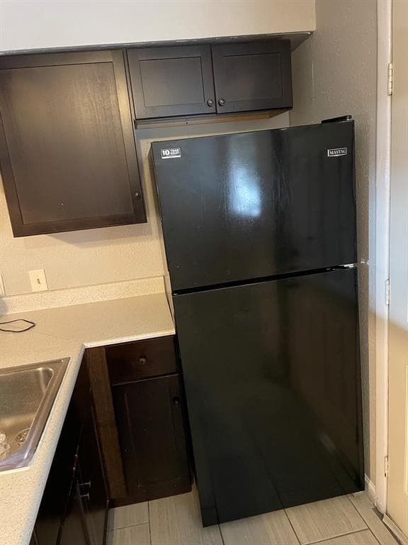 Photo - 300 Canion St