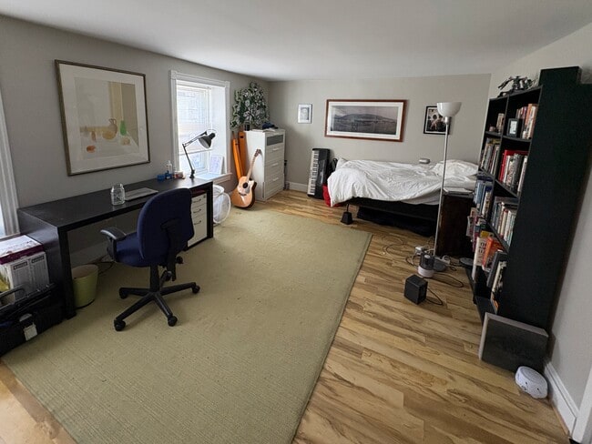 Photo - 131 Pensdale St