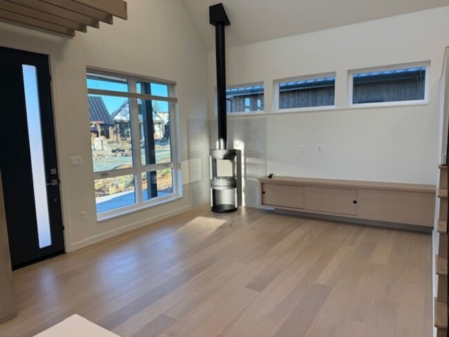 Photo - Cottage in Discovery West