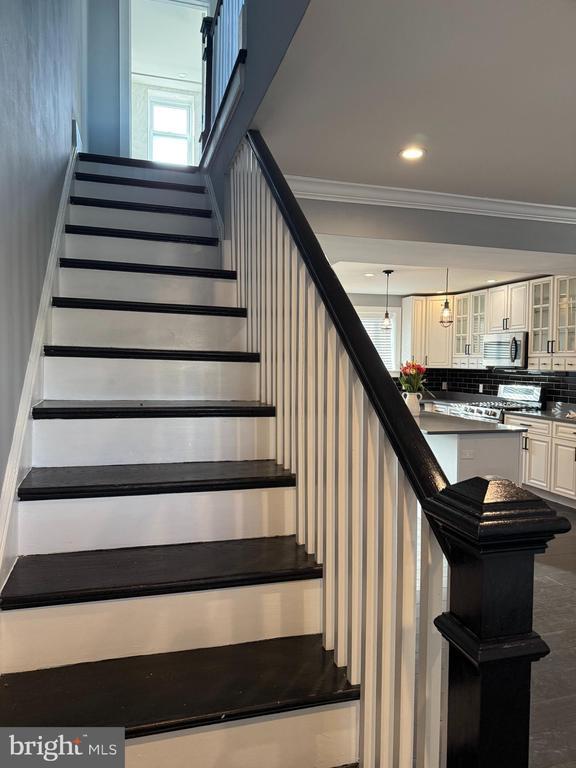 Photo - 2913 N St SE